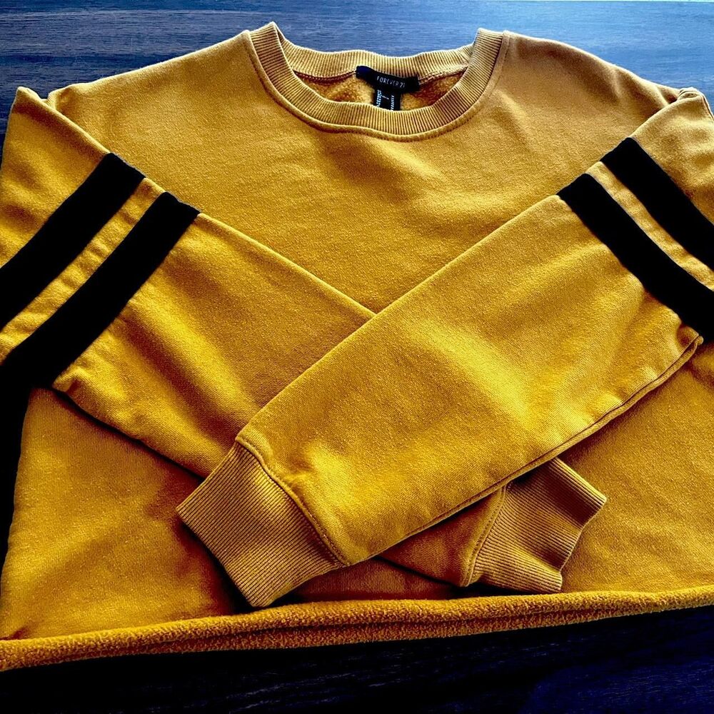 Forever-21 Women's Yellow and Gold Sweatshirt